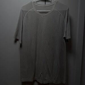 Lululemon Metal Vent Tech Short-Sleeve Shirt – Size M – white/white